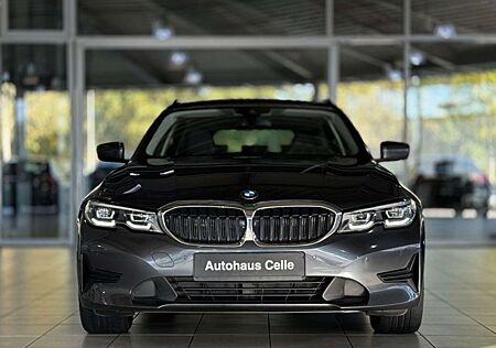 BMW 320 d Tour Advantage Pano Kamera Sportsitz DAB