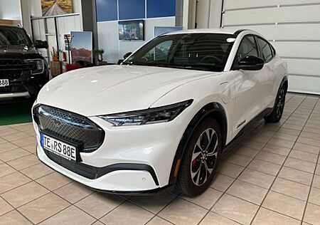 Ford Mustang MachE Extended Range AWD SYNC4, NAVI, Kamera, ALU