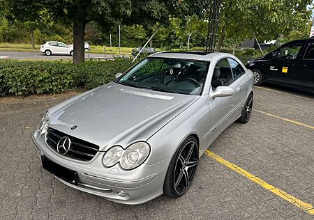 Mercedes-Benz CLK 320 Coupe Avantgarde