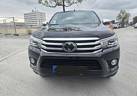 Toyota Hilux 4x4 Double Cab Autm. S&S Executive