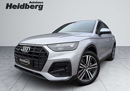 Audi Q5 TFSI Stronic quattro BLACK AHK PANO Leder 20"