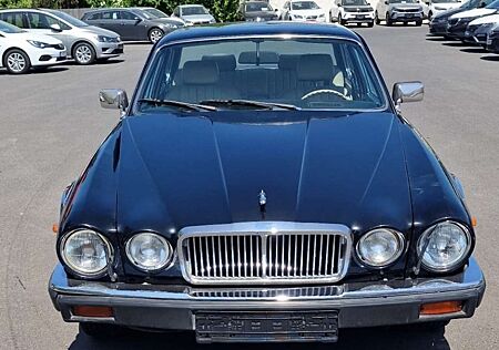 Jaguar XJ12 5.3