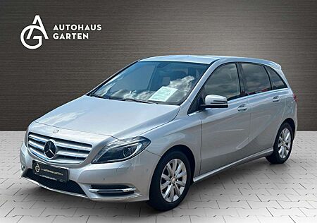 Mercedes-Benz B 200 Automatik 1.Hand/Xenon/Kamera/SHZ/AHK/PDC