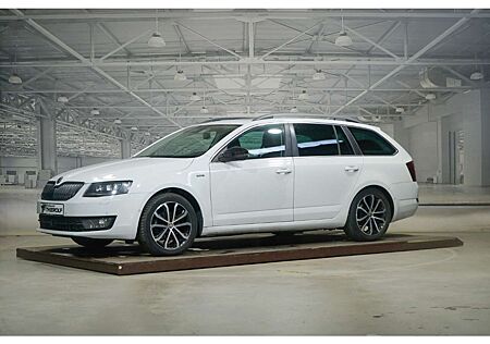 Skoda Octavia Combi 2.0 TDI Elegance BiXenon Pano Navi A