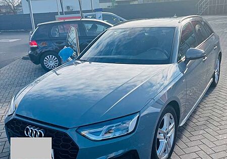 Audi A4 40 TDI S line