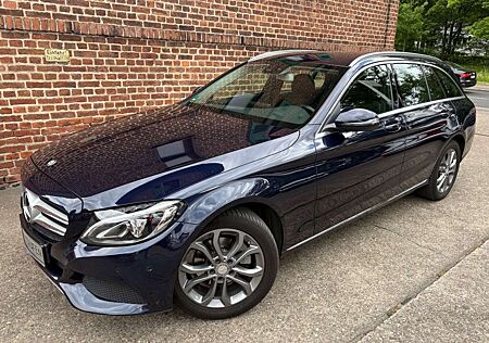 Mercedes-Benz C 180 T CGI Avantgarde Business+ im Bestzustand