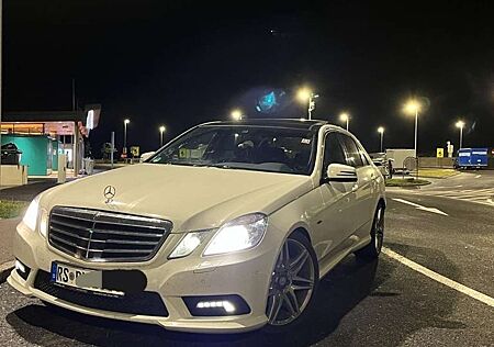 Mercedes-Benz E 350 CDI DPF BlueEFFICIENCY 7G-TRONIC