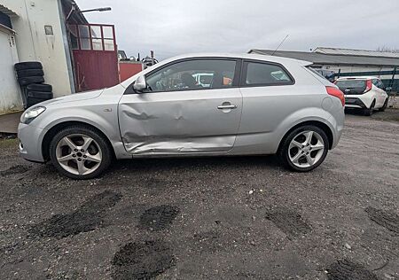 Kia Cee'd Ceed / Ceed 1.6 CVVT EX