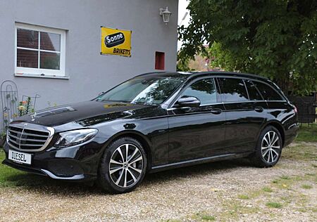 Mercedes-Benz E 300 de T-Modell - Pug-In-Hybrid!! Mit AHK!!
