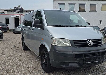 VW T5 Transporter Volkswagen Bus Shuttle