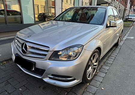 Mercedes-Benz C 180 CGI BlueEFFICIENCY