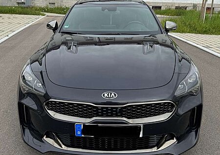 Kia Stinger 3.3 T-GDI AWD OPF GT