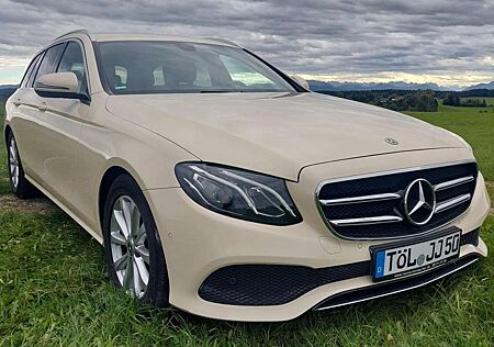 Mercedes-Benz E 200 d T 9G-TRONIC