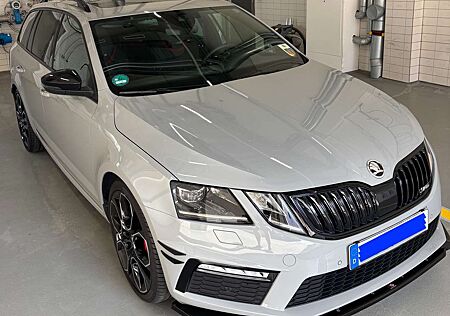 Skoda Octavia III Combi Combi 2.0 TSI DSG RS60