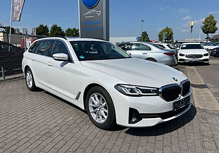 BMW 520 d T AMB+DAP+HuD+Pano+Park+LED+Dakota+HaKa
