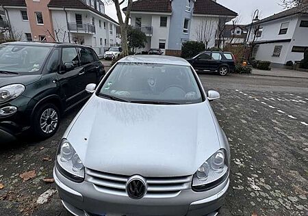 VW Golf Volkswagen 1.6 FSI Trendline