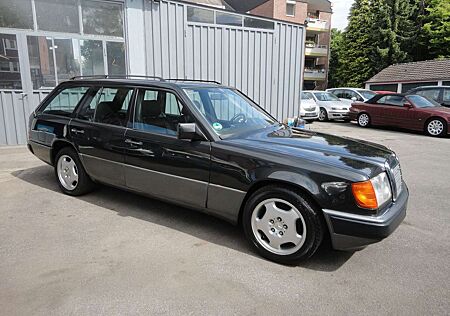 Mercedes-Benz E 230 TE Leder+Klima+ESD+SHZ H-Zulassung