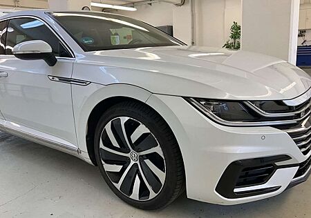 VW Arteon Volkswagen 2.0 TSI DSG R-Line