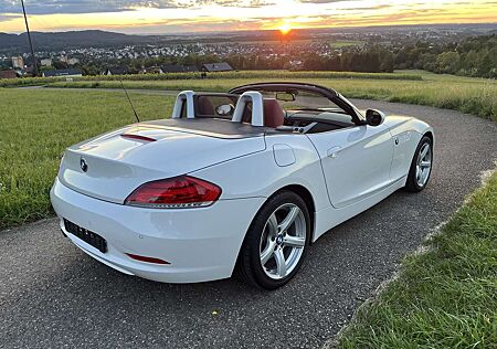 BMW Z4 Roadster sDrive23i Automatik Navi Tempomat AHK