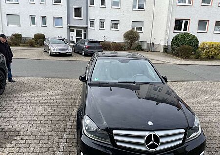 Mercedes-Benz C 180 T BlueEFFICIENCY Avantgarde