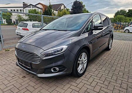 Ford S-Max Titanium 7 Sitze