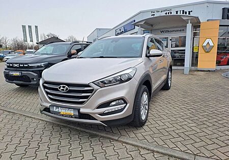Hyundai Tucson blue Intro Edition 2WD