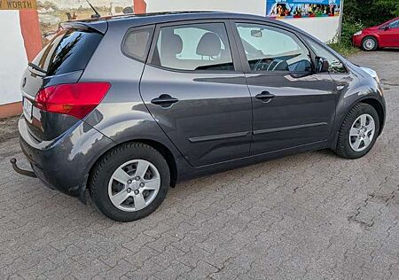 Kia Venga 1, 6i COM 125PS AT
