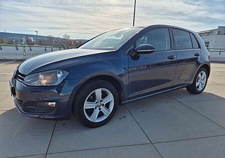 VW Golf Volkswagen VII Lim.Navi Zahnr.+Service Neu