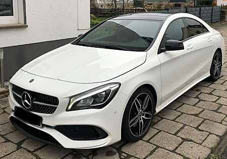 Mercedes-Benz CLA 220 4Matic AMG Line Benzin