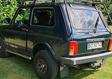 Lada Niva 4x4 Plus