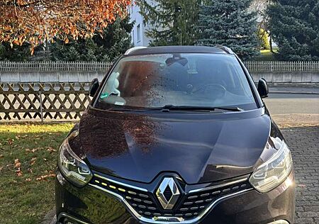 Renault Scenic Grand Initiale Paris