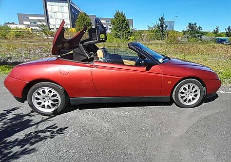 Alfa Romeo Spider 2.0 16V Twin Spark L