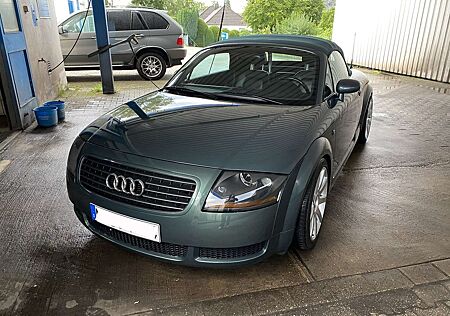 Audi TT 1.8 T Roadster (110kW) 2HD TÜV neu