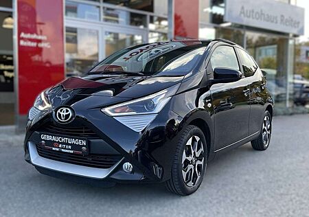 Toyota Aygo (X) x-play Team Deutschland