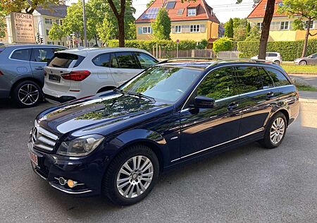 Mercedes-Benz C 250 Kombi +Autom/Klimaaut/COMAND/PTS/SHZ/e.Sitze+