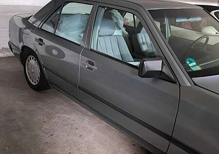 Mercedes-Benz E 230 ☆H-Kennzeichen☆
