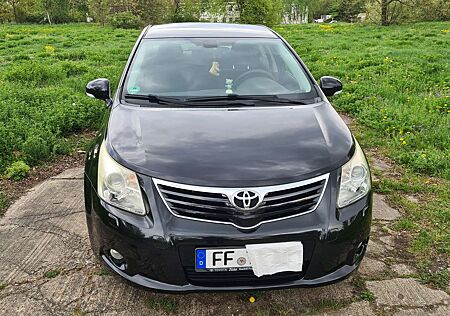 Toyota Avensis 1.8 Executive