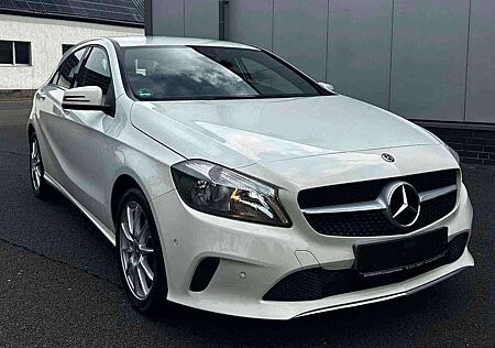 Mercedes-Benz A 180 BlueEfficiency "URBAN" Navi TÜV AU NEU