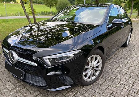 Mercedes-Benz A 220 A-Klasse 4Matic 7G-DCT Progressive