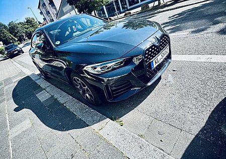 BMW 430 i M Sport