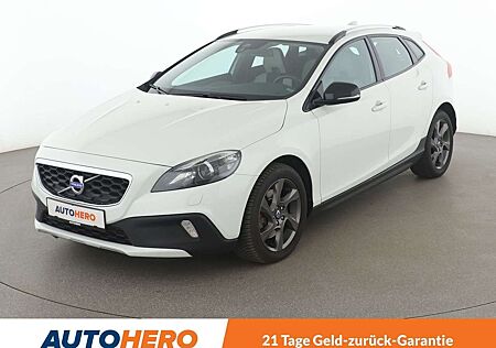 Volvo V40 CC V40 Cross Country 2.0 D3 Summum Aut.*TEMPO*CAM*SHZ*PDC*