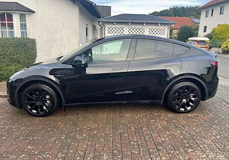 Tesla Model Y Long Range Dual Motor AWD