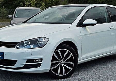 VW Golf Volkswagen VII CupBMT°NAVI°TEMPOMAT°ASSISTENZ°DYNAUDIO