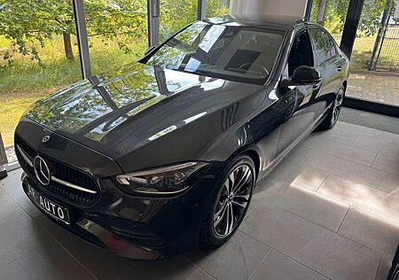Mercedes-Benz C 300 d Lim Avantgarde LED AHK Panoramadach Night