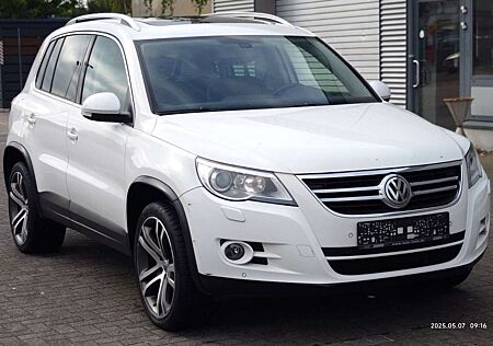 VW Tiguan Volkswagen Sport & Style 4Motion pano,Leder