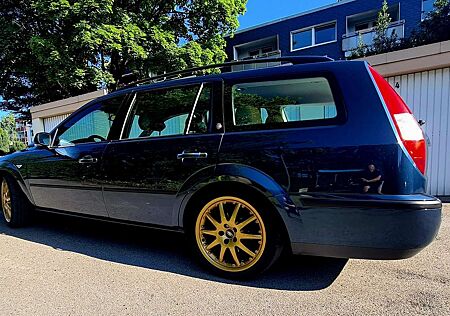 Ford Mondeo 2.0 Turnier Ghia