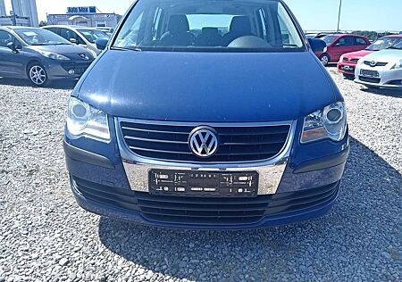 VW Touran Volkswagen 1.6 ,Benzin, 102 Ps,Klima, Tüv. 05. 2026