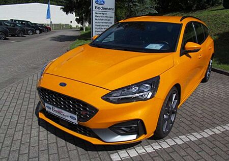 Ford Focus ST/STHZG/ALU 19"/AHZV/RFK/WINTER-PAKET/PDC