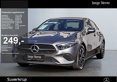 Mercedes-Benz A 200 Limousine , PROGRESSIVE KAMERA SPUR PDC