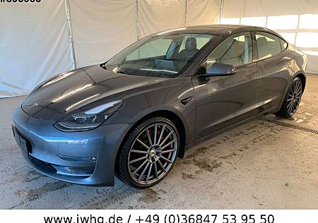 Tesla Model 3 Performance Dual AWD Wärmepumpe 20"